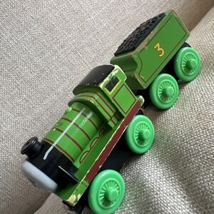 Thomas & Friends Wooden Railway HENRY ENGINE & TENDER RARE Hard to find Learning